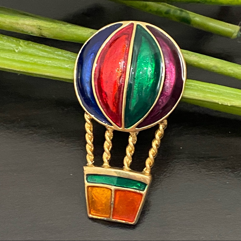 Vintage Unsigned Colorful Enamel Got Air  Balloon Brooch New (Old Stock)